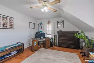334 Travers Pl, Lyndhurst Township, NJ 07071 - Photo 17