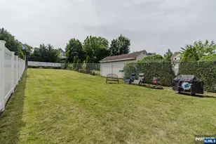 334 Travers Pl, Lyndhurst Township, NJ 07071 - Photo 29