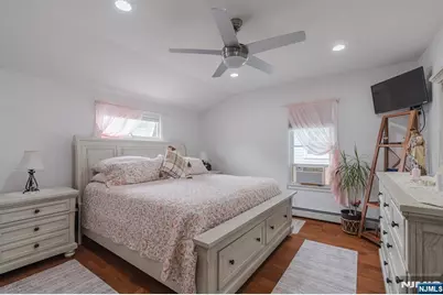 334 Travers Place, Lyndhurst Township, NJ 07071 - Photo 19