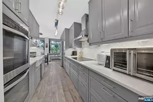 300 Winston L22, Cliffside Park, NJ 07010 - Photo 17