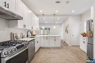 98 Forest Street, Montclair, NJ 07042 - Photo 5