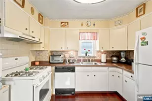 15 York Rd, North Arlington, NJ 07031 - Photo 13