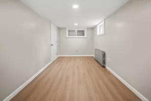 27 Kenter Pl, Clifton, NJ 07012 - Photo 21