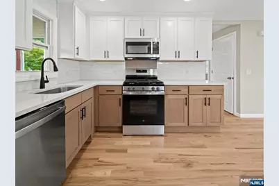27 Kenter Place, Clifton, NJ 07012 - Photo 11