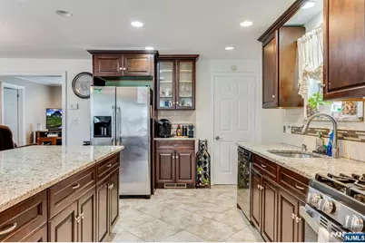 23 Bolten Place, Bloomfield, NJ 07003 - Photo 11