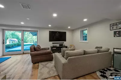 131 Highwood Avenue, Glen Rock, NJ 07452 - Photo 31