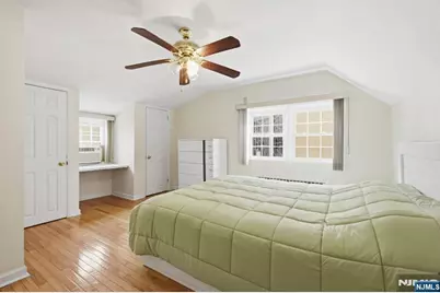 208 Baldwin Avenue, New Milford, NJ 07646 - Photo 17