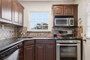 208 Baldwin Ave, New Milford, NJ 07646 - Photo 9