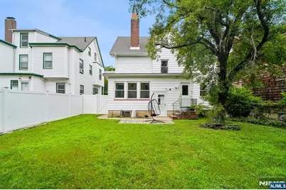 585 Ridge Street, Newark, NJ 07104 - Photo 27