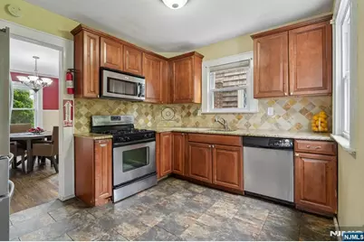 585 Ridge Street, Newark, NJ 07104 - Photo 11