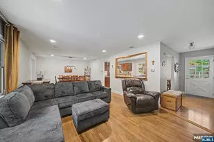 14 Arlington Dr, Denville, NJ 07834 - Photo 3