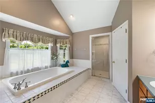 5 Sun Valley Way, Washington Township, NJ 07853 - Photo 17