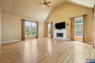 5 Sun Valley Way, Washington Township, NJ 07853 - Photo 3