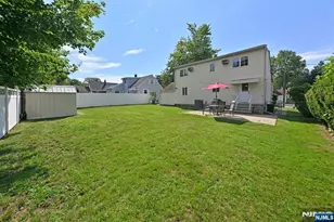 14-01 Floral Ave, Fair Lawn, NJ 07410 - Photo 23