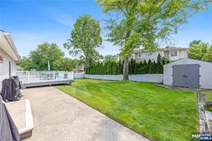182 Coombs Dr, Paramus, NJ 07652 - Photo 7