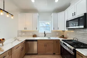 93 Melville Pl, Irvington, NJ 07111 - Photo 9