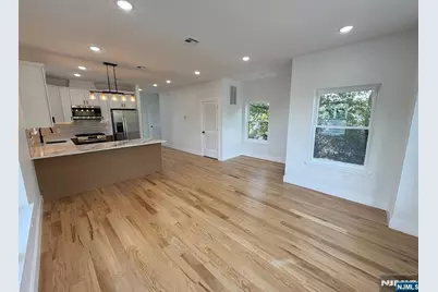 93 Melville Place, Irvington, NJ 07111 - Photo 33