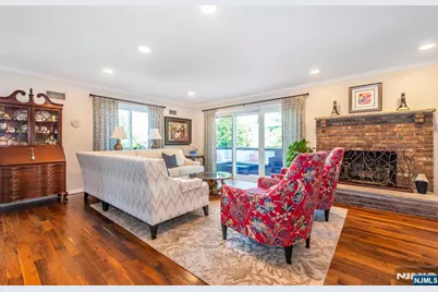 42 Highpoint, Cedar Grove, NJ 07009 - Photo 7