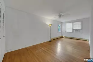 51 Laurel Dr, Wayne, NJ 07470 - Photo 19
