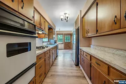 51 Laurel Drive, Wayne, NJ 07470 - Photo 13