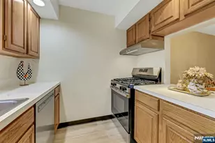 505 Mark Twain Way, Mahwah, NJ 07430 - Photo 5