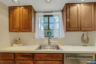 505 Mark Twain Way, Mahwah, NJ 07430 - Photo 7