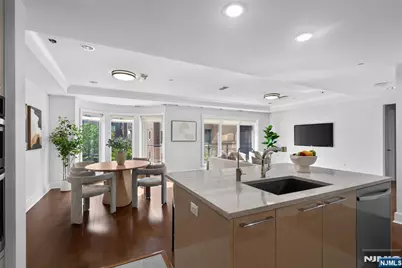 100 Eton Row 302 #302, Weehawken, NJ 07086 - Photo 7