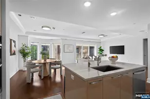 100 Eton Row 302, Weehawken, NJ 07086 - Photo 7
