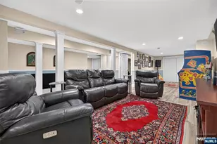 33 Crestwood Dr, Glen Rock, NJ 07452 - Photo 31