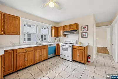 21 5th Street, Clifton, NJ 07011 - Photo 9