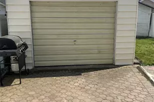 21 Civic Pl, Bloomfield, NJ 07003 - Photo 27