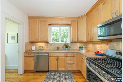52 Linden Avenue, Verona, NJ 07044 - Photo 15