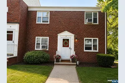 473 Blanchard Terrace 17 #17, Hackensack, NJ 07601 - Photo 1