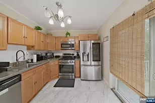 19 Linden Ave, Belleville, NJ 07109 - Photo 17