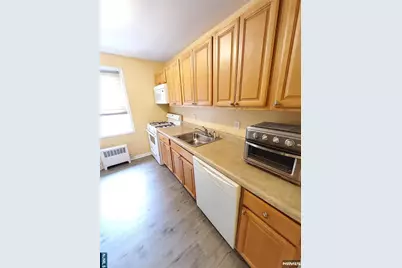 2330 Linwood Avenue 2D #2D, Fort Lee, NJ 07024 - Photo 9