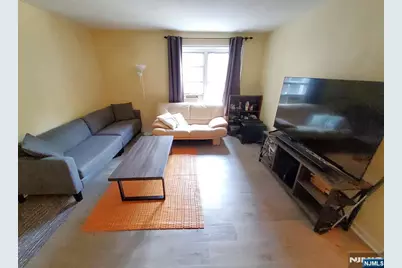 2330 Linwood Avenue 2D #2D, Fort Lee, NJ 07024 - Photo 7