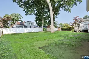 120 E 54th St, Elmwood Park, NJ 07407 - Photo 31
