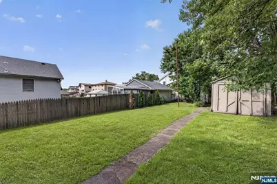 289 Hathaway Street, Wallington, NJ 07057 - Photo 39