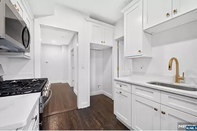 289 Hathaway Street, Wallington, NJ 07057 - Photo 17