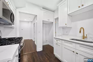 289 Hathaway St, Wallington, NJ 07057 - Photo 17