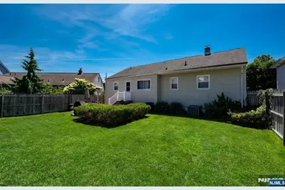 44 Lorrie Lane, Clifton, NJ 07012 - Photo 5
