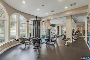 8205 Harcourt 8205, Clifton, NJ 07013 - Photo 25