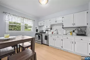44 Parkway Ave, Clifton, NJ 07011 - Photo 7