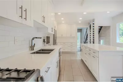 8 Birchwood, North Caldwell, NJ 07006 - Photo 15