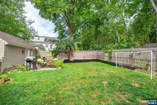 428 Mountain View Rd, Englewood, NJ 07631 - Photo 17