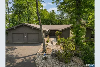 10 Reed Court, Wayne, NJ 07470 - Photo 1