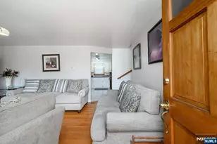 35 Werneking Pl, Little Ferry, NJ 07643 - Photo 3