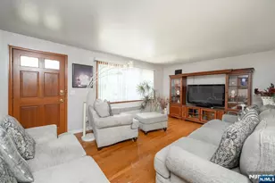35 Werneking Pl, Little Ferry, NJ 07643 - Photo 5