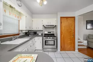 35 Werneking Pl, Little Ferry, NJ 07643 - Photo 7