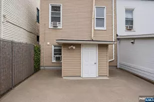 1009 Paterson Plank Rd, North Bergen, NJ 07047 - Photo 27